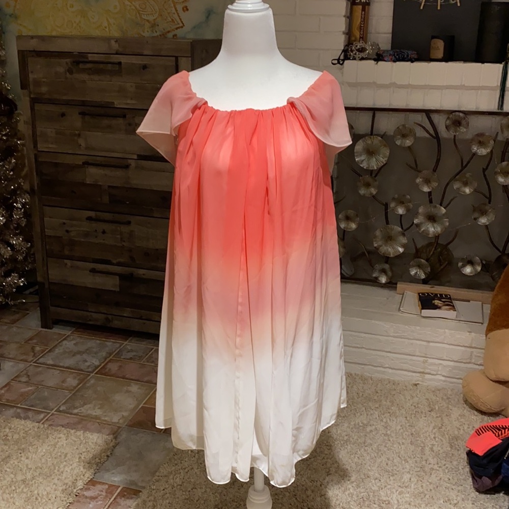 Dress - Picture 2 of 4